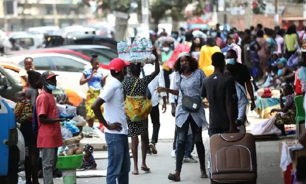 Desemprego juvenil: o maior desafio social de Moçambique